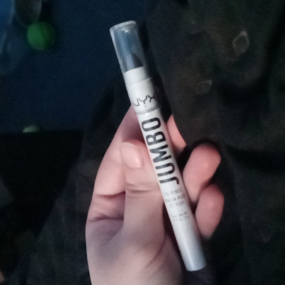Nyx jumbo eye pencil iced mocha
